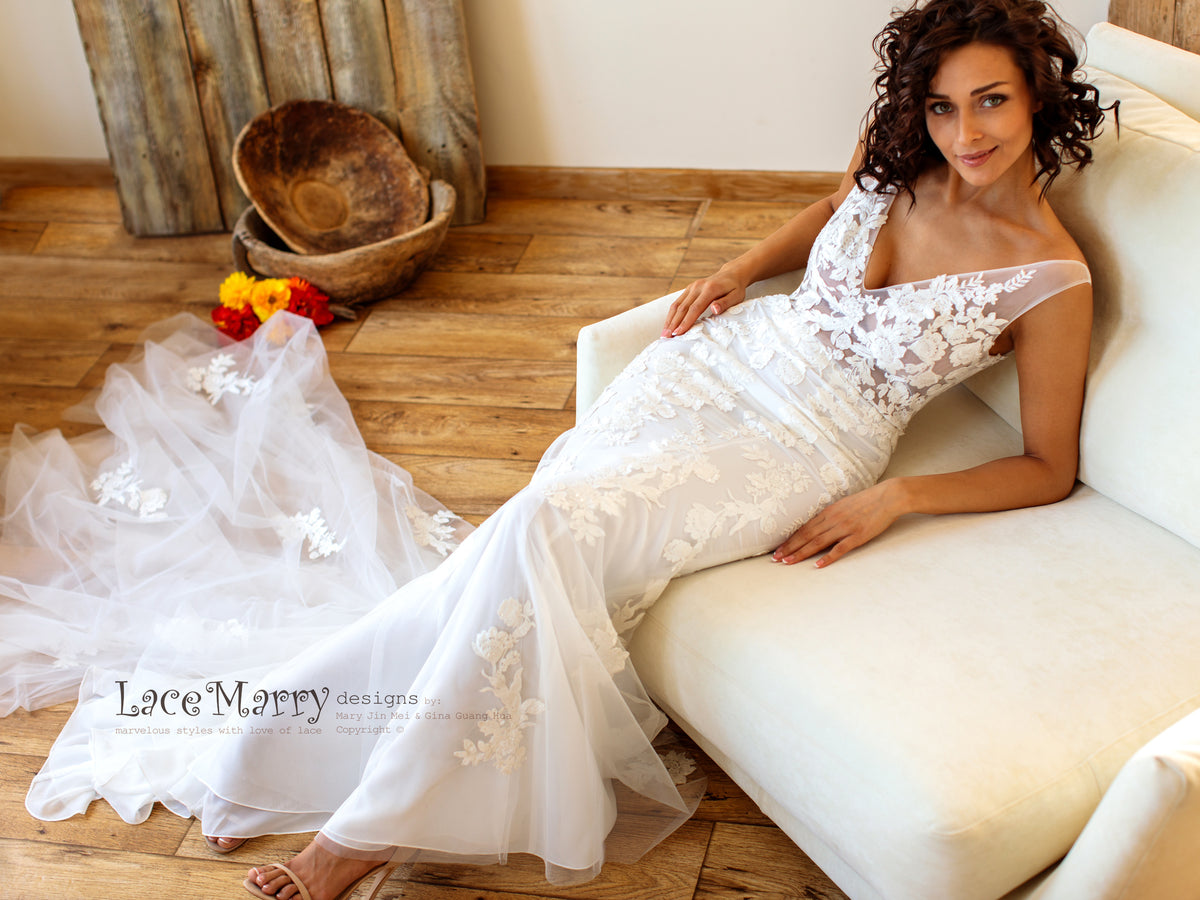Beautiful Wedding Dress with Airy Tulle Skirt