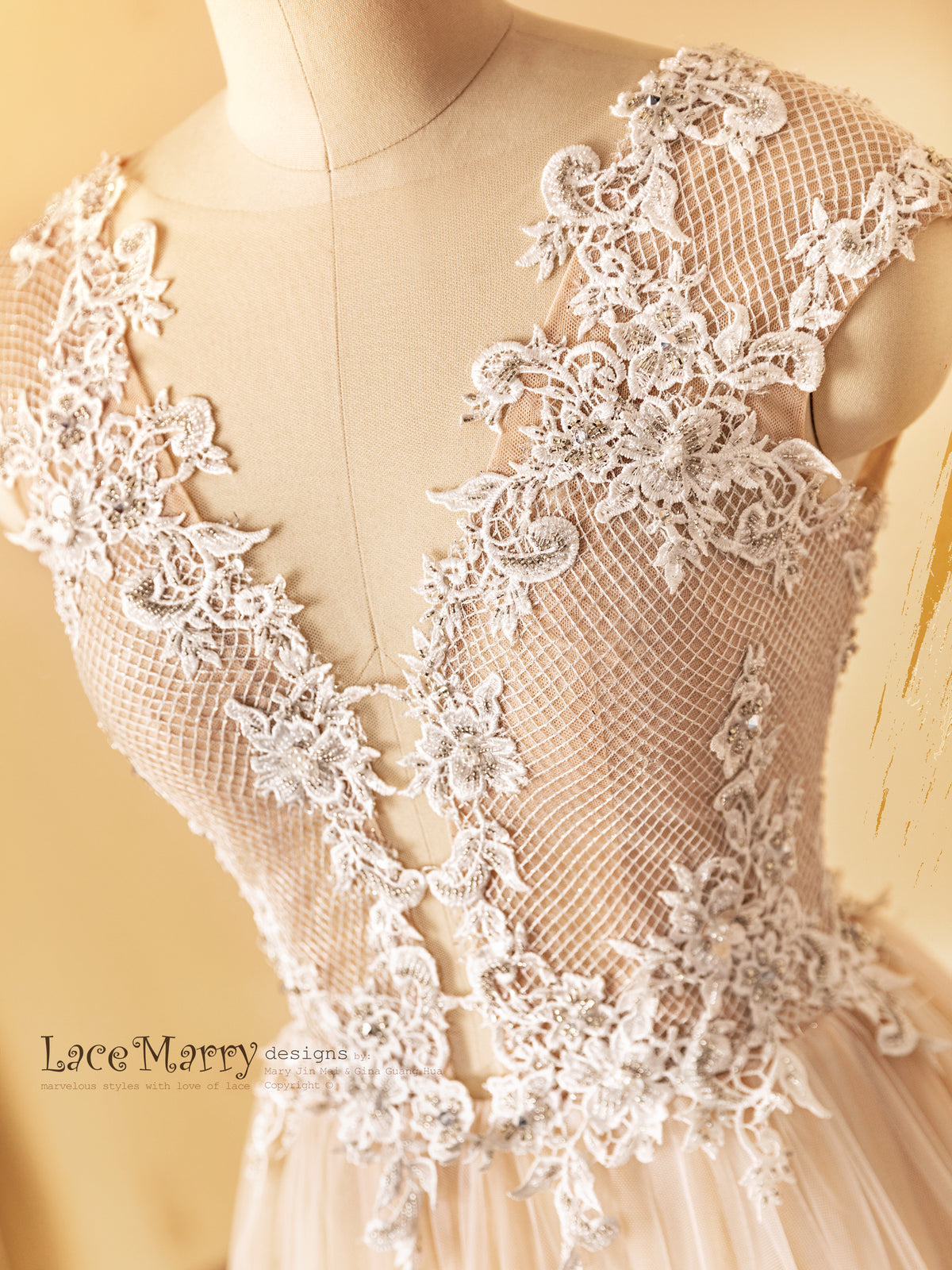 JAKIARA / A Line Wedding Dress with Gorgeous Rhombus Design