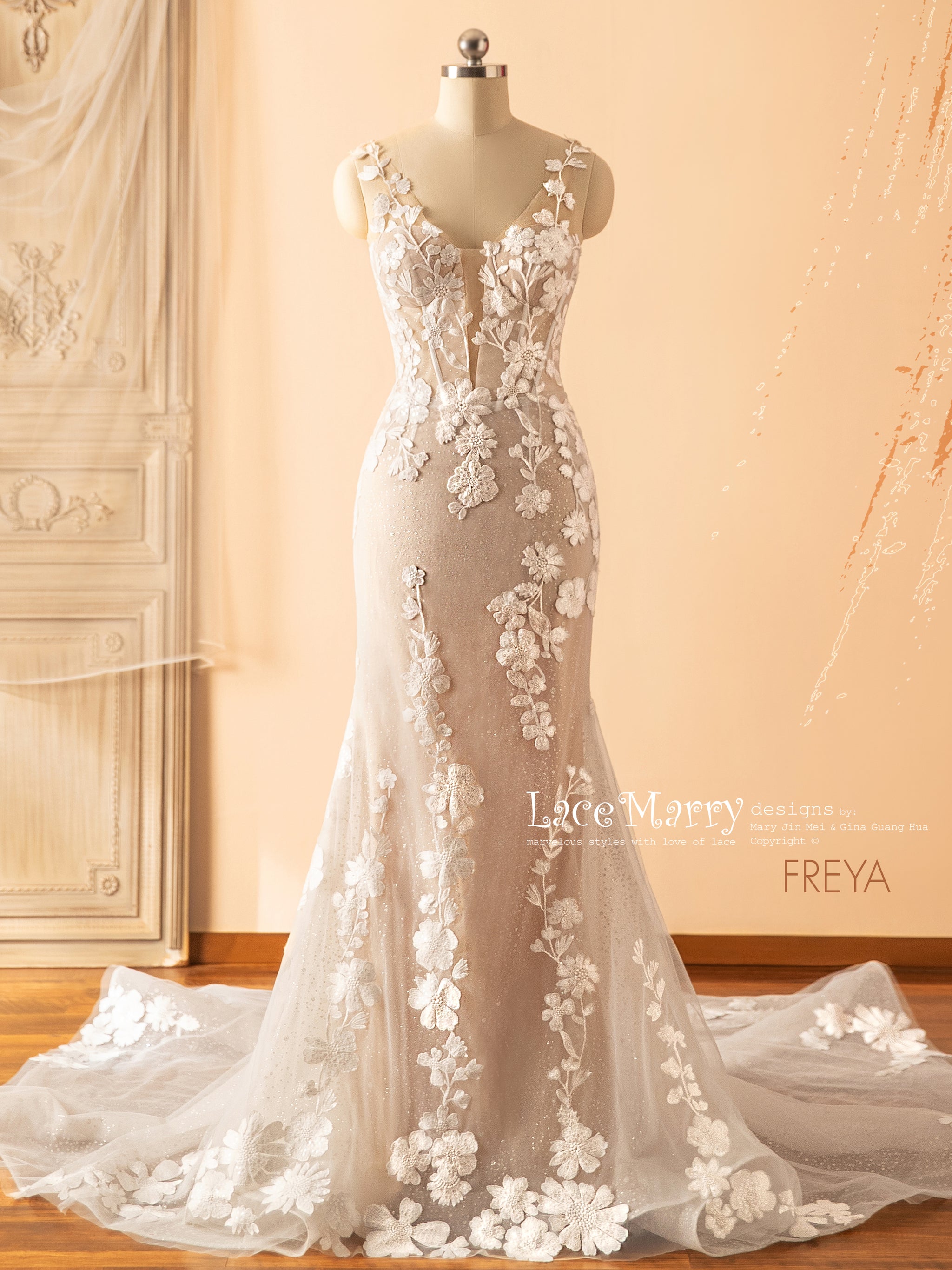 FREYA / Fitted Glitter Wedding Dress with Gorgeous Flowers - LaceMarry FREYA / Fitted Glitter Wedding Dress with Gorgeous Flowers - LaceMarry