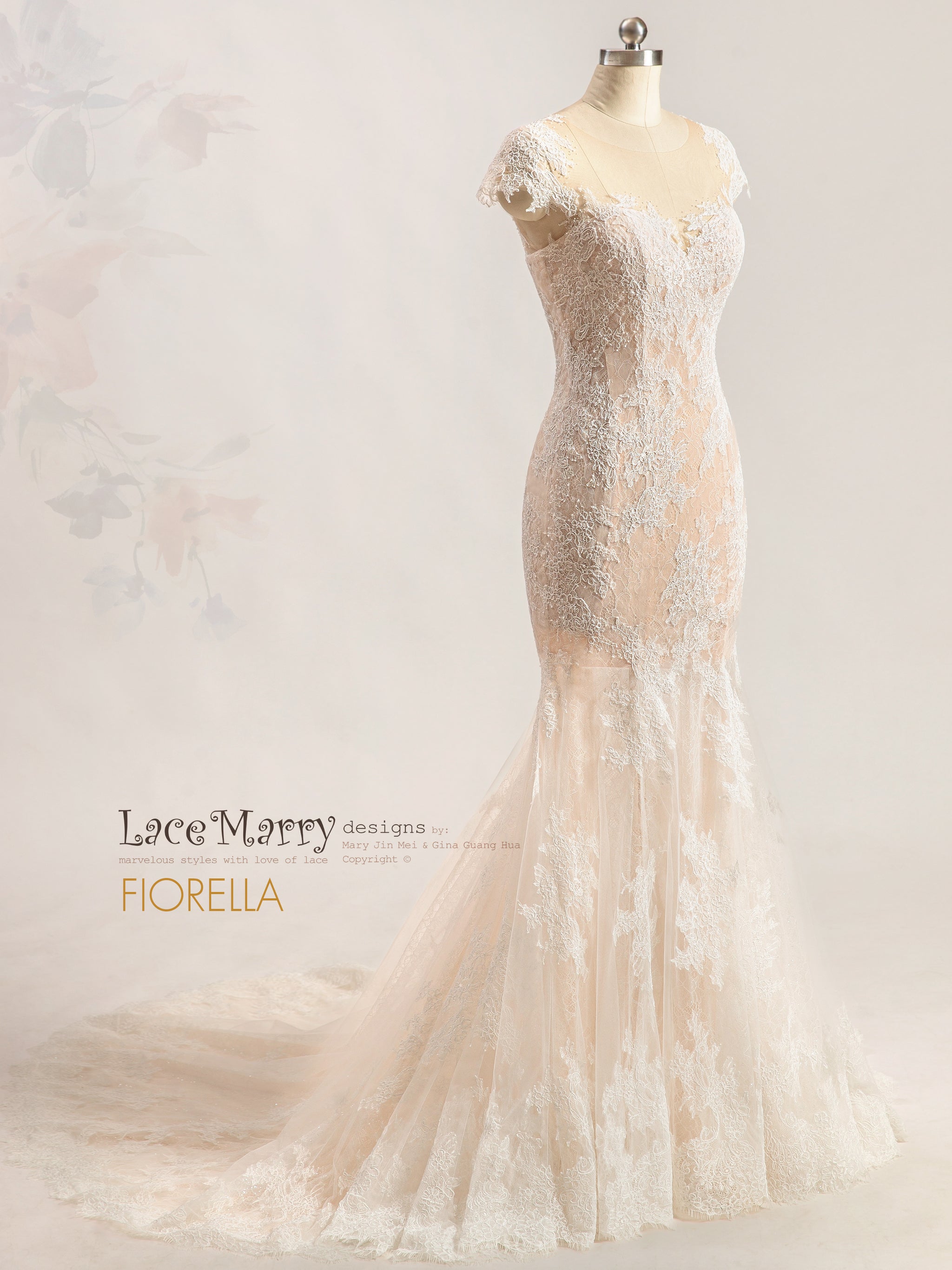 FIORELLA / Delicate Lace Wedding Dress with Keyhole Back - LaceMarry FIORELLA / Delicate Lace Wedding Dress with Keyhole Back - LaceMarry