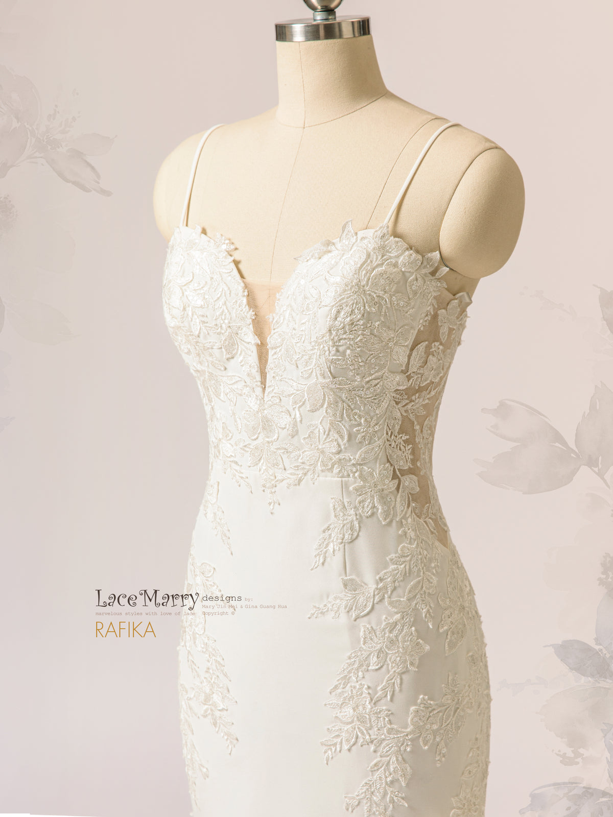 RAFIKA / Breathtaking Wedding Dress with Deep Plunge Neck