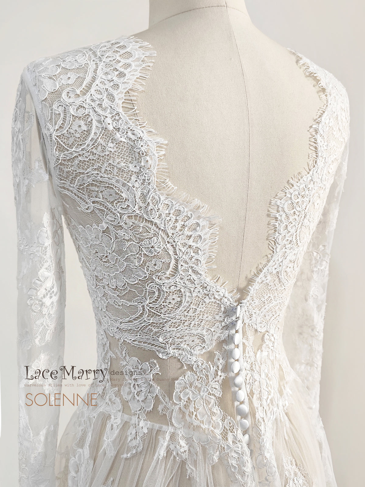 SOLENNE / Breathtaking Bridal Lace Overlay