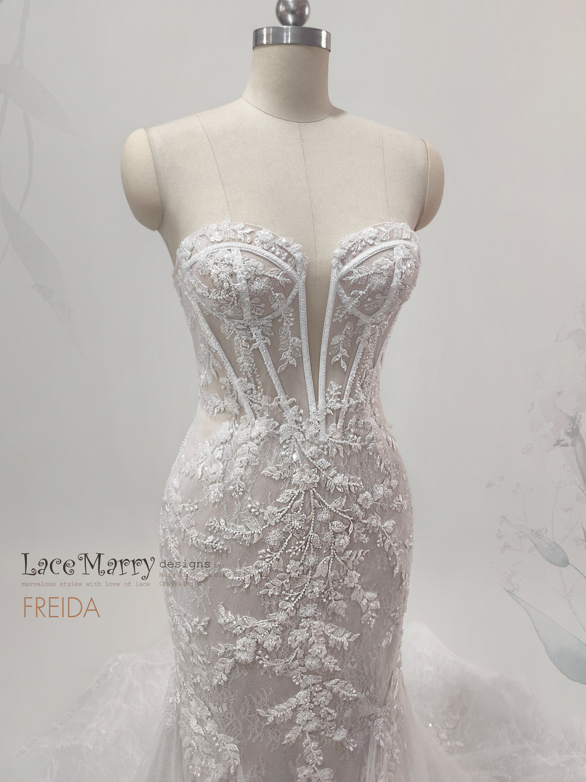 FREIDA / Strapless Mermaid Wedding Dress