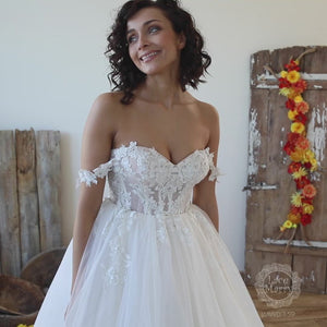 Gorgeous Strapless Wedding Dress with Off Shoulder Straps