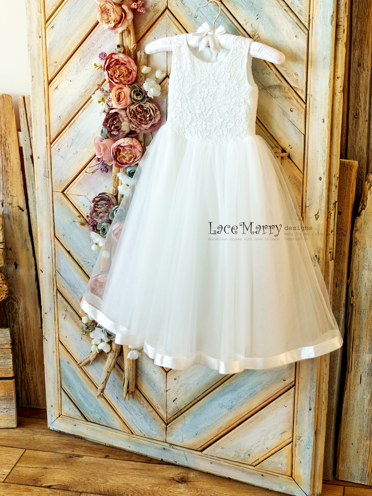 Scoop Neck Flower Girl Dress with Tutu Skirt