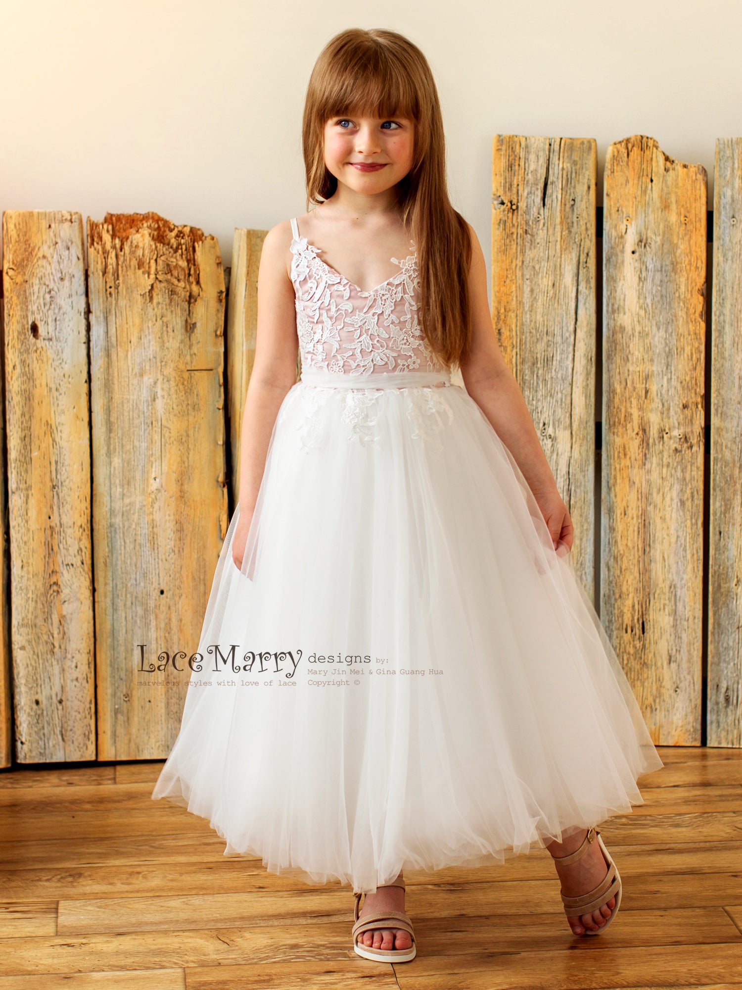 Wedding Dresses Short Lace Flower Girl Dress With Illusion Sleeves