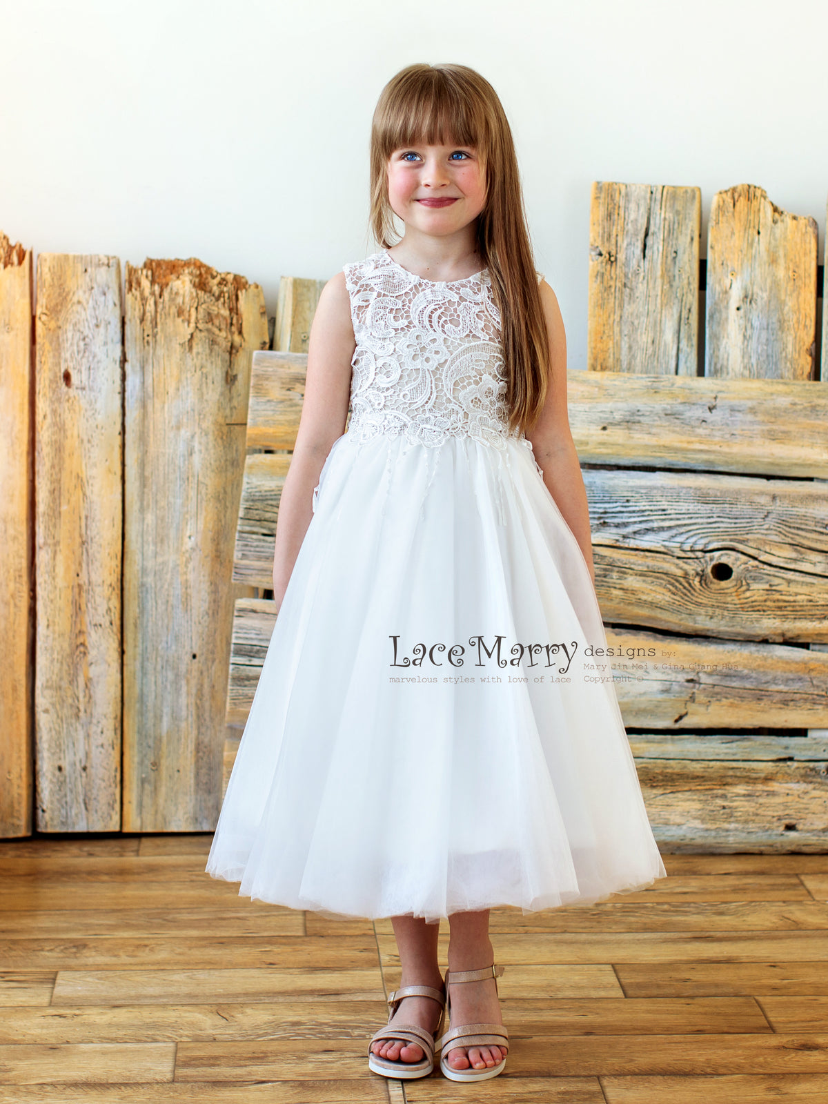 Lace and Tulle Flower Girl Dress in Rustic Style
