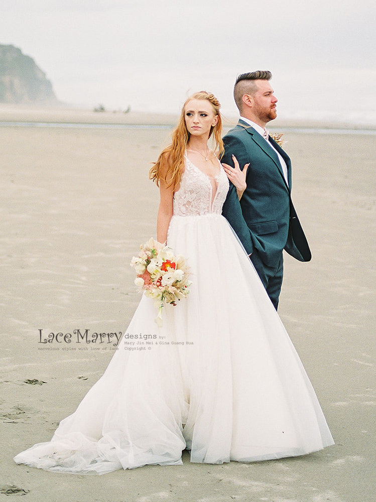 Boho Beach Wedding Dress with Tulle Skirt