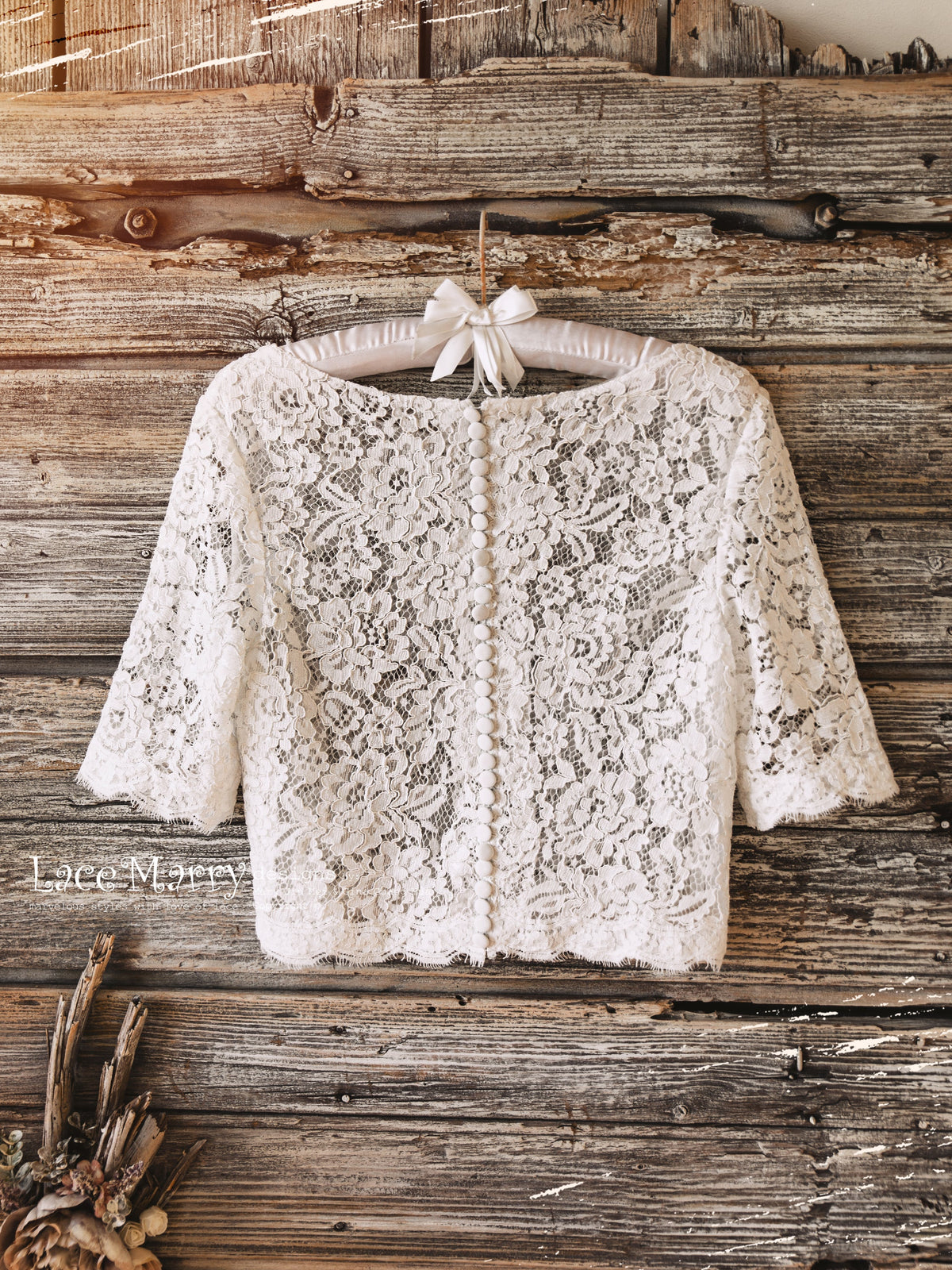 LYSSA #3 / Lace Bolero with Sleeves