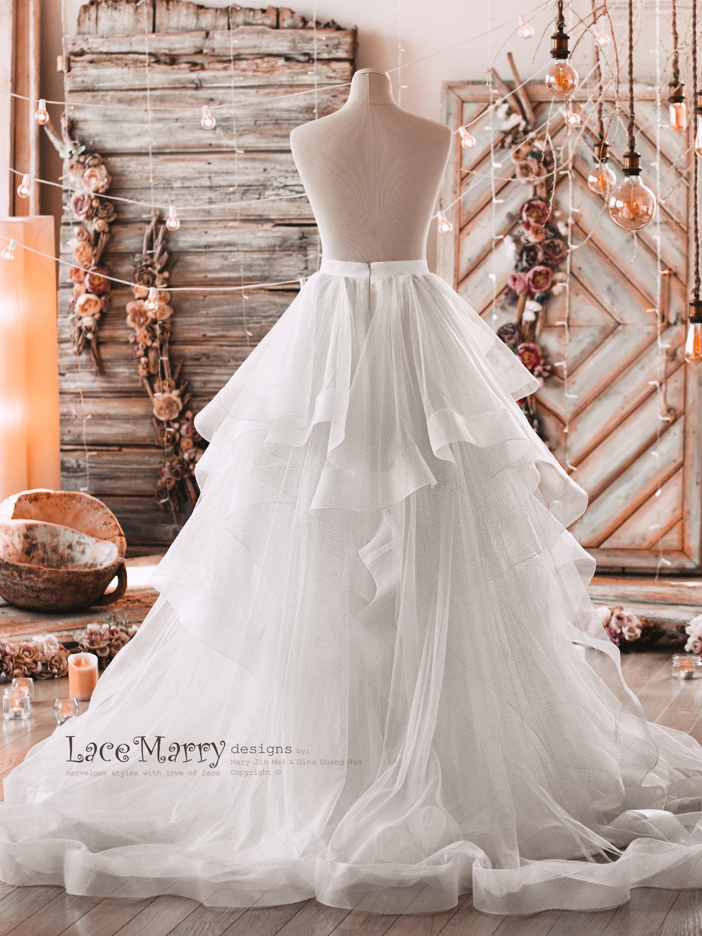 Wedding Dress with Multi Layer A Line Skirt and Lace Top