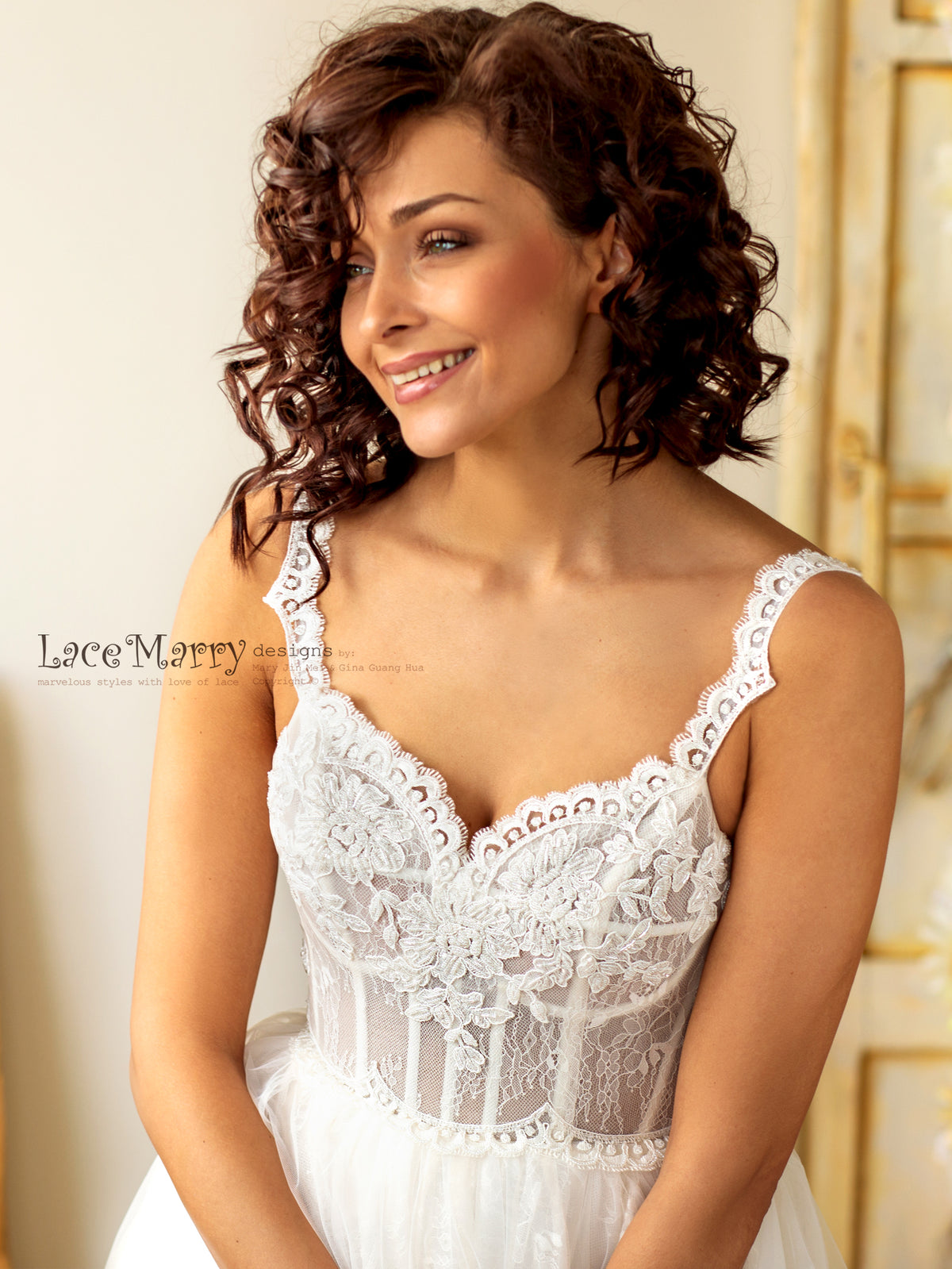 Beautiful Sweetheart Neckline Wedding Dress