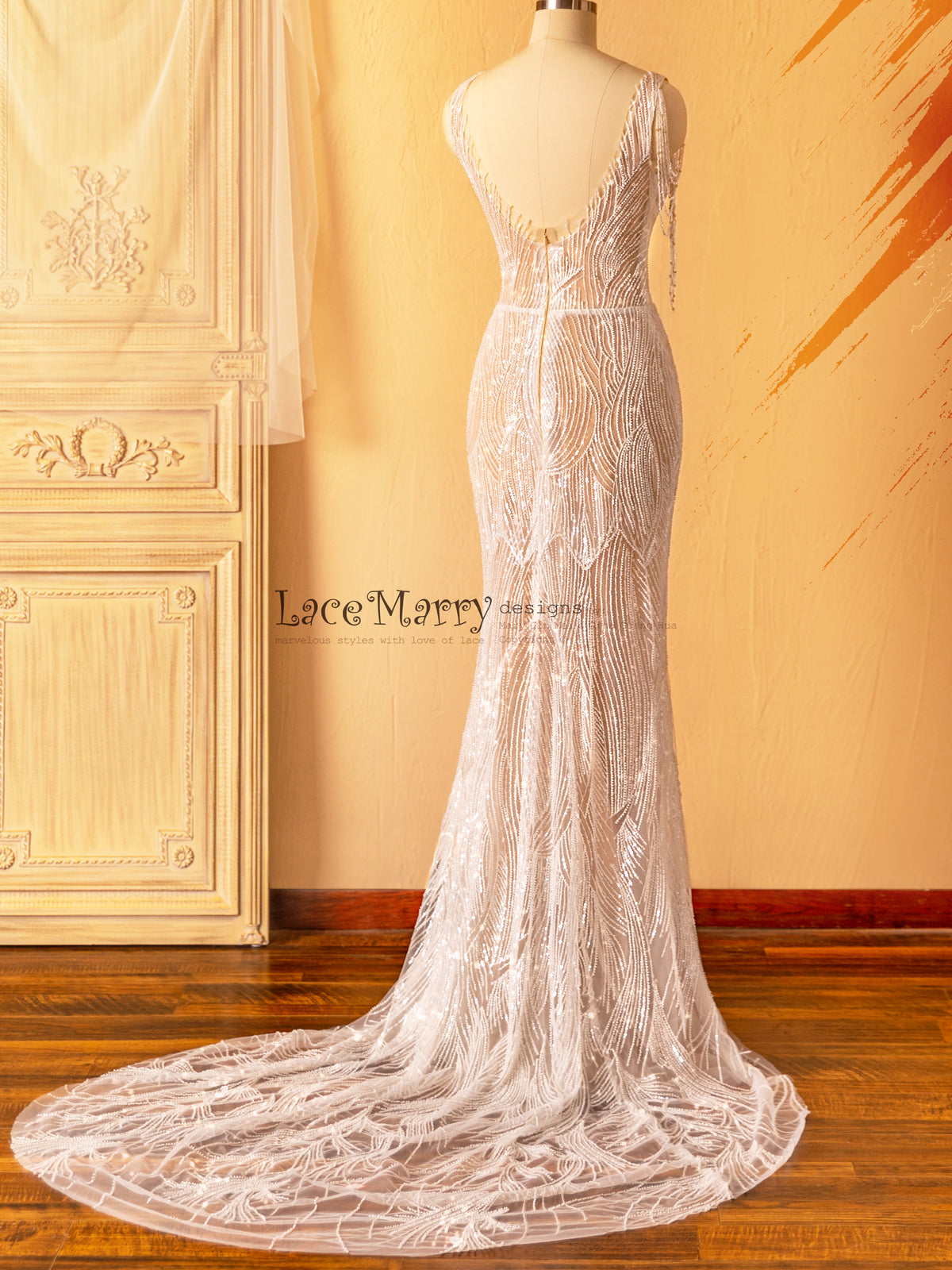 MARGO / Sparkling Wedding Dress with V Neckline