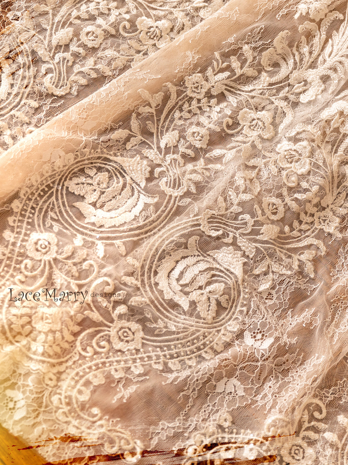 High Quality Lace Wedding Dress
