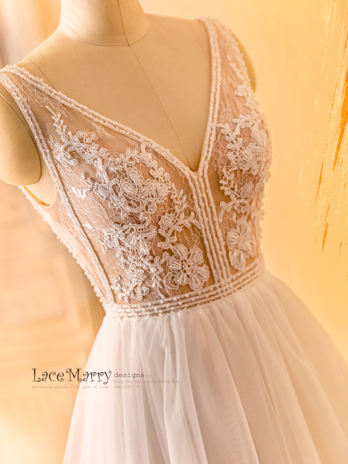 Elegant Sparkling Wedding Dress