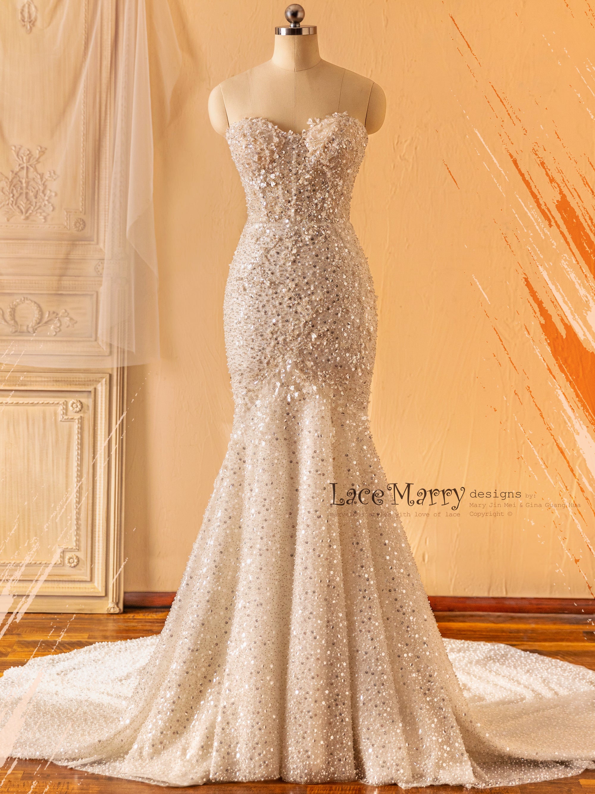 Sparkling Wedding Dress with Strapless Bodice