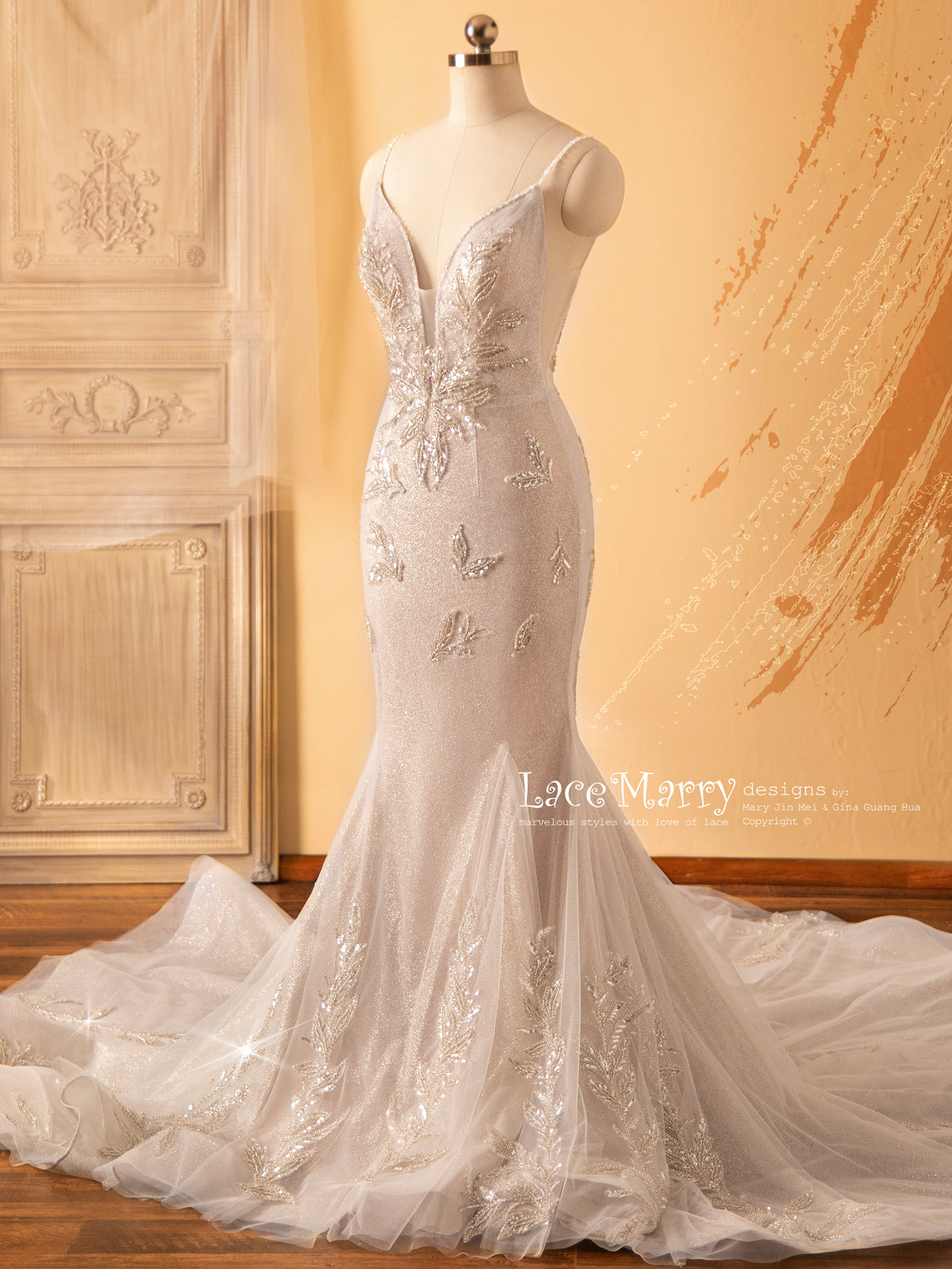 RAYLA / Fitted Wedding Dress with Sexy Neckline