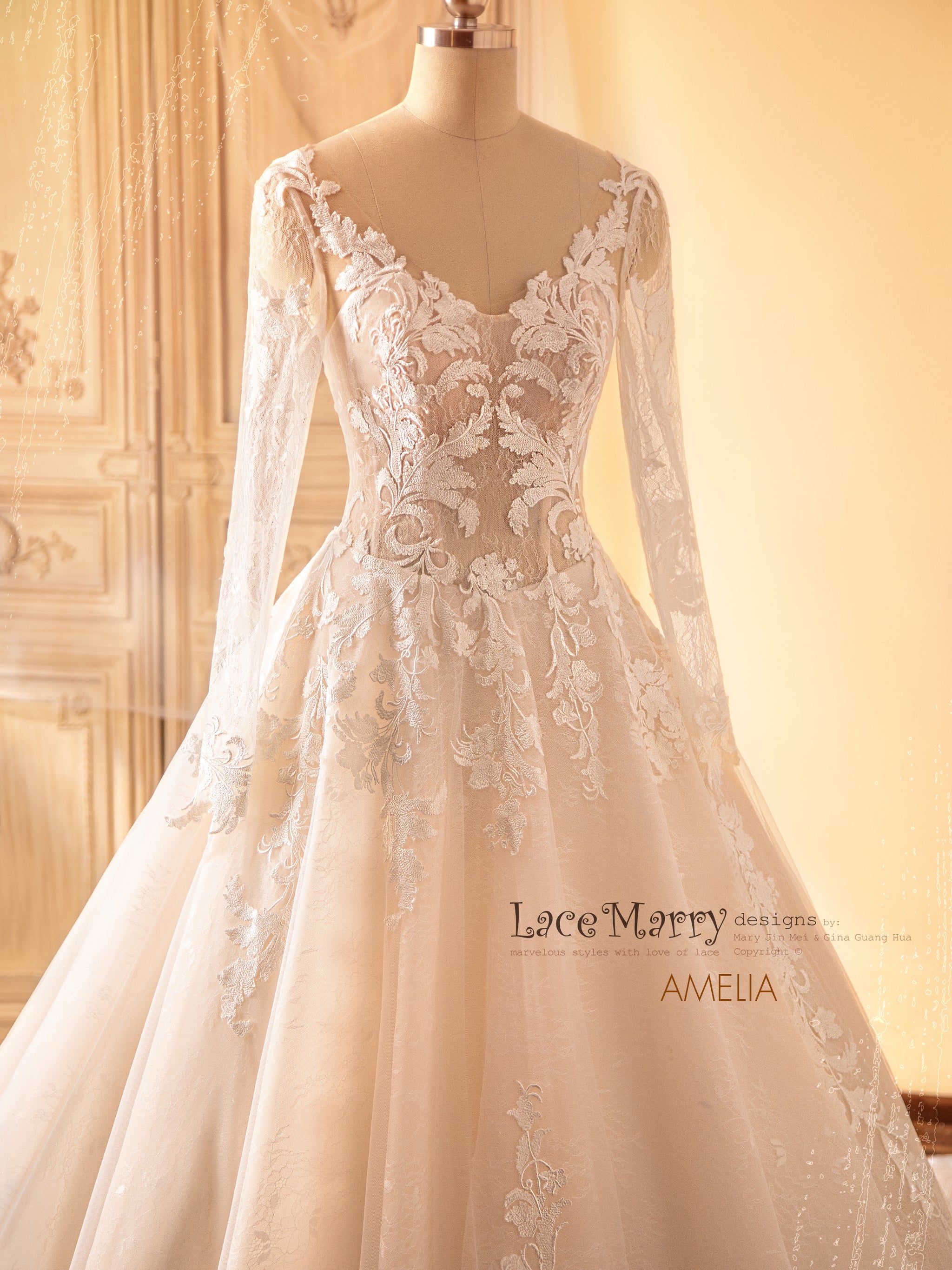 AMELIA / A-Line Wedding Dress with Long Sleeves - LaceMarry