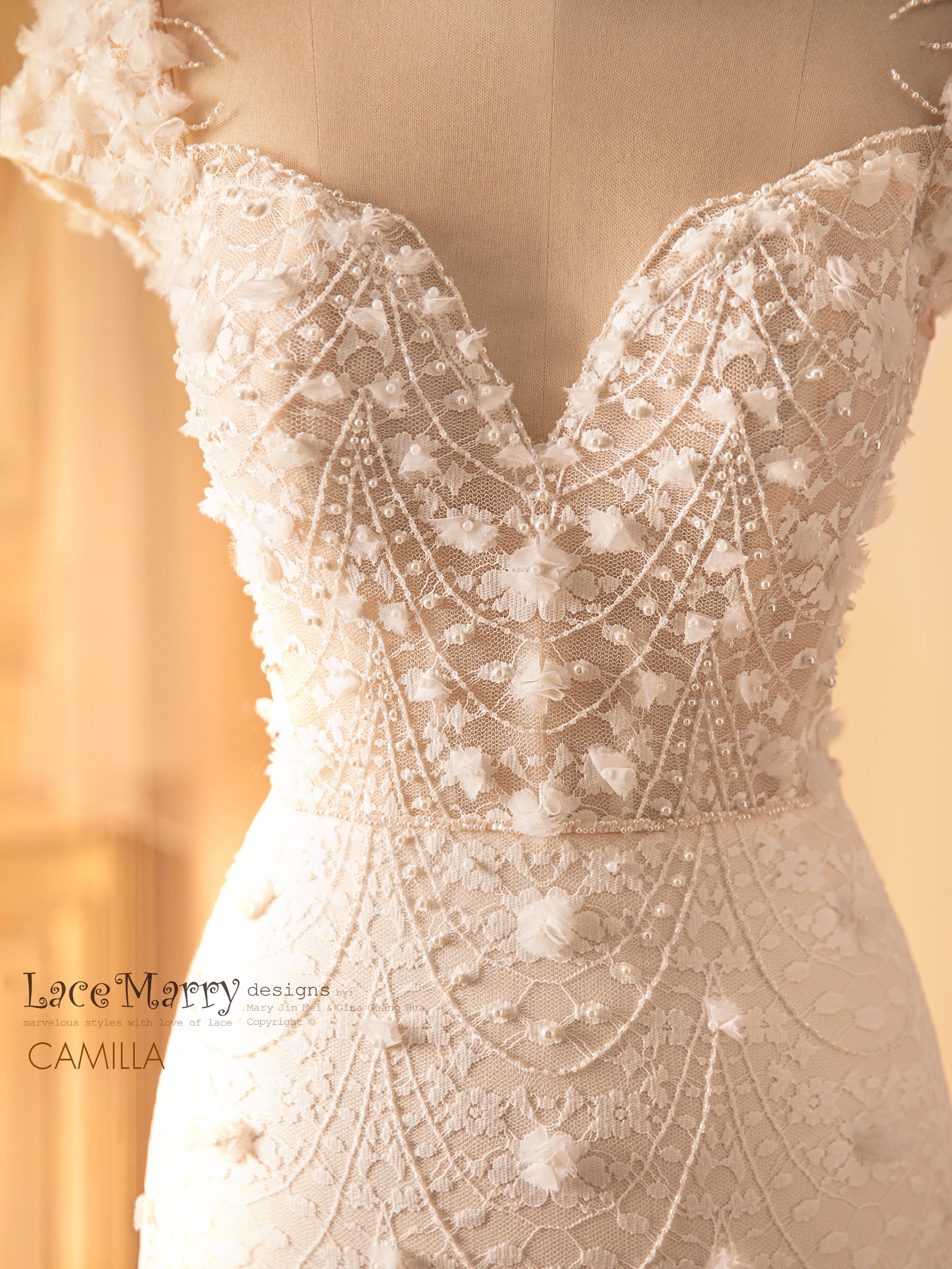 CAMILLA / Charming Lace Wedding Dress with Cap Sleeves - LaceMarry