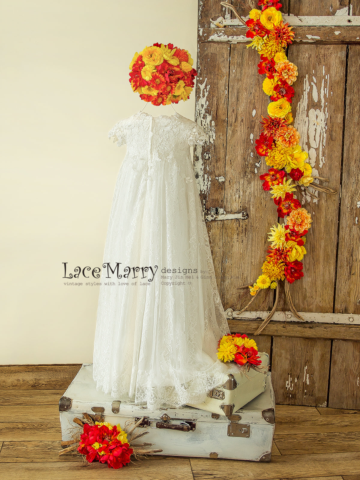 Unique Lace Flower Girl Dress with Small Sleeves