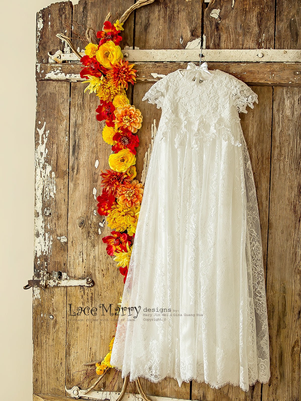 Unique Lace Flower Girl Dress with Small Sleeves