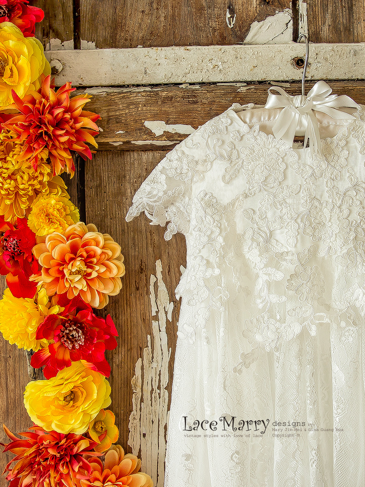 Unique Lace Flower Girl Dress with Small Sleeves