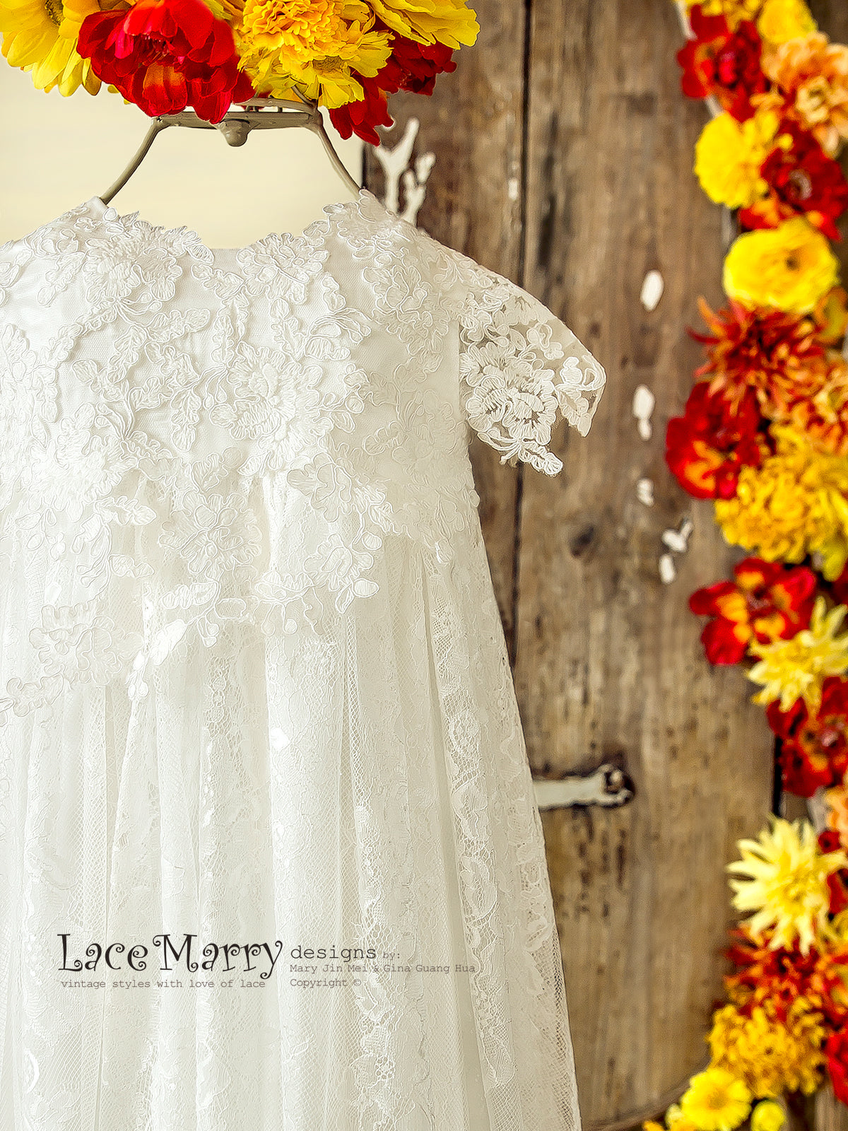 Unique Lace Flower Girl Dress with Small Sleeves