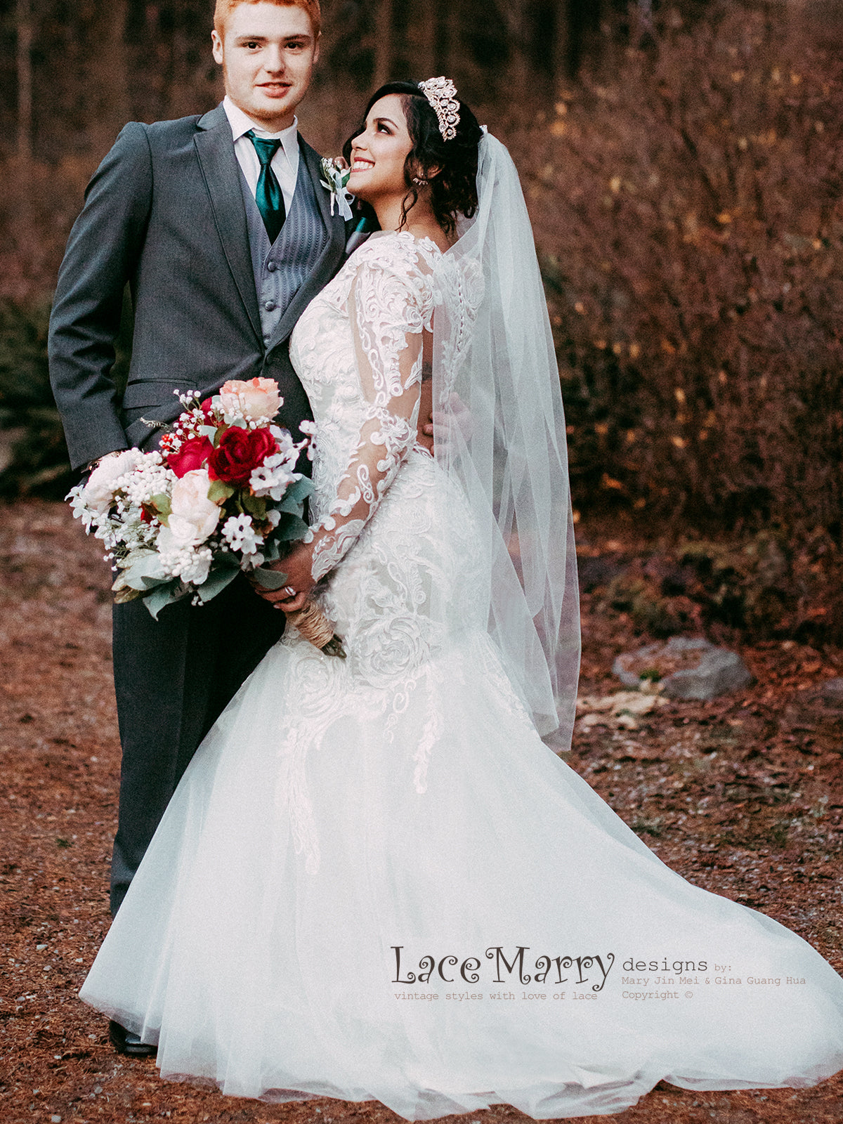 Mermaid Style Lace Wedding Dress