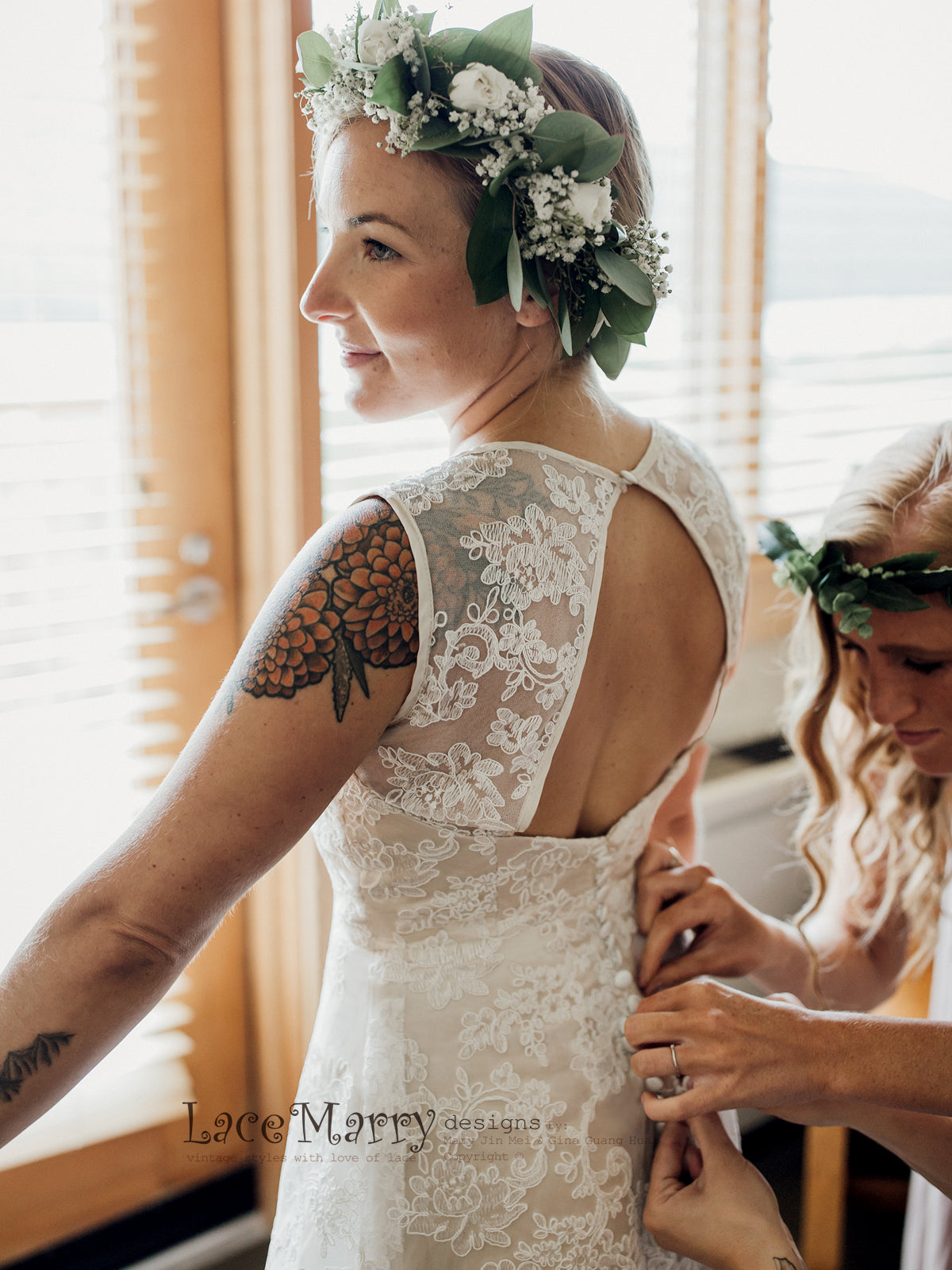 Wedding Dress with Keyhole Open Back