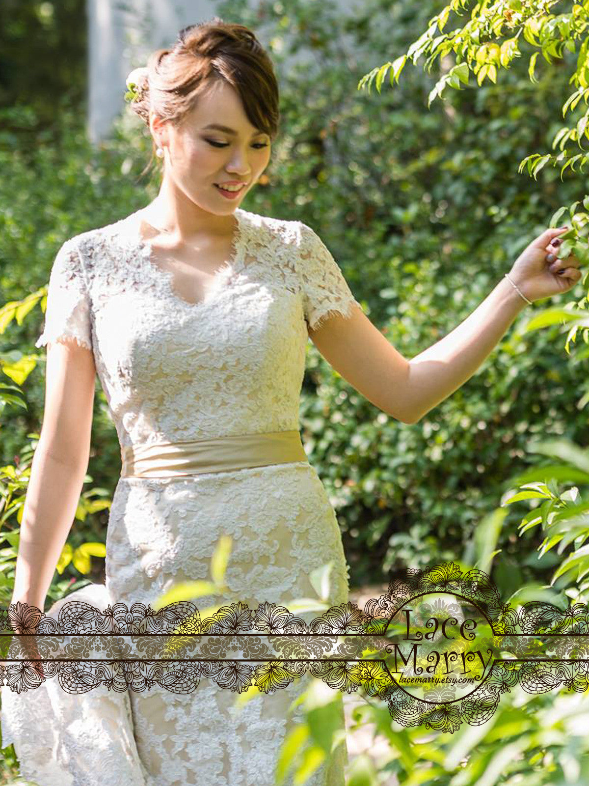 V Cut Illusion Neckline Cream Underlay Lace Wedding Dress