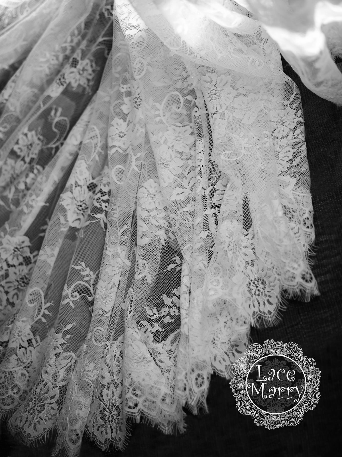 Chantilly Lace Wedding Dress