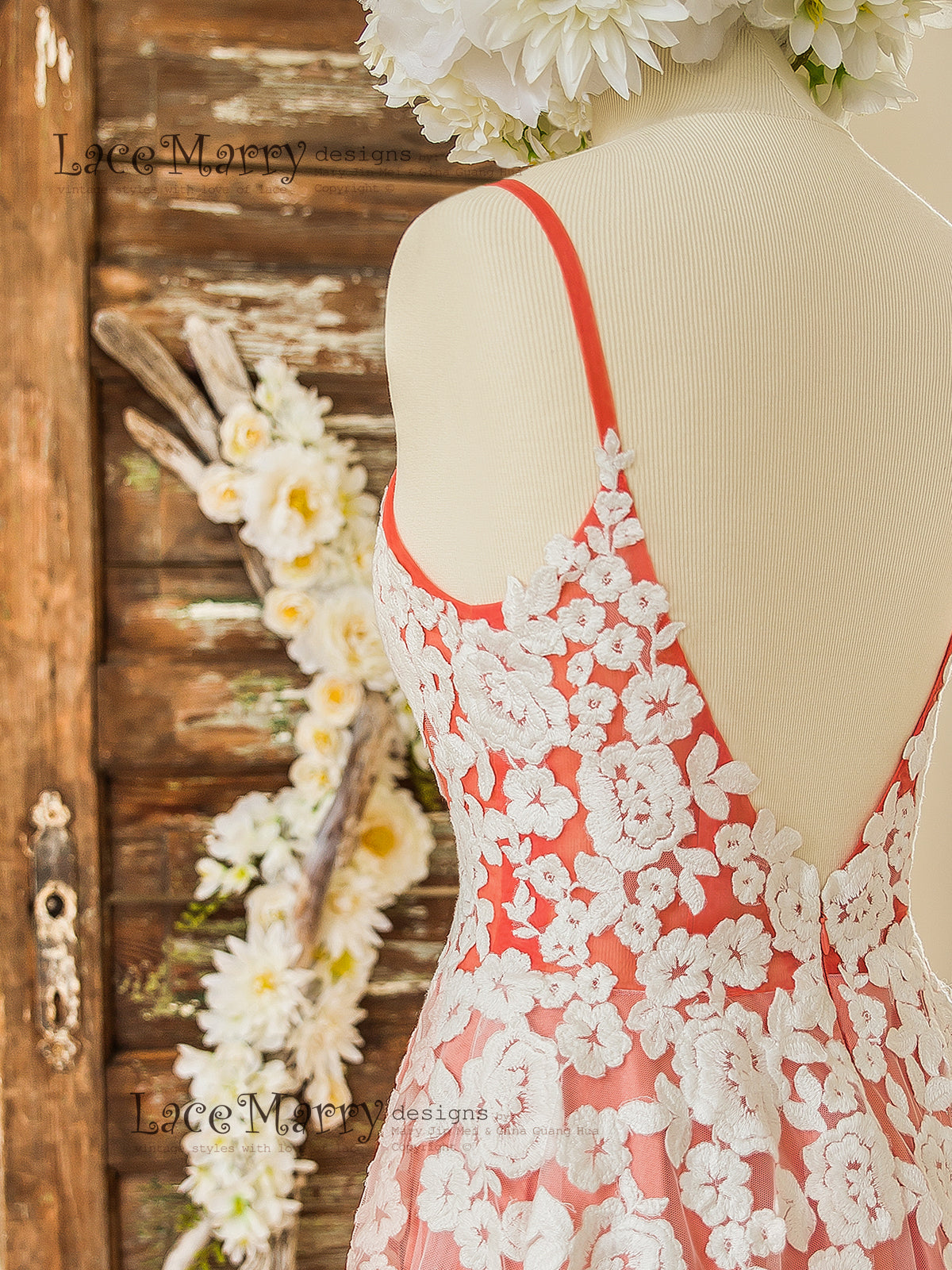 Tulle Overlay Flower Applique Wedding Dress