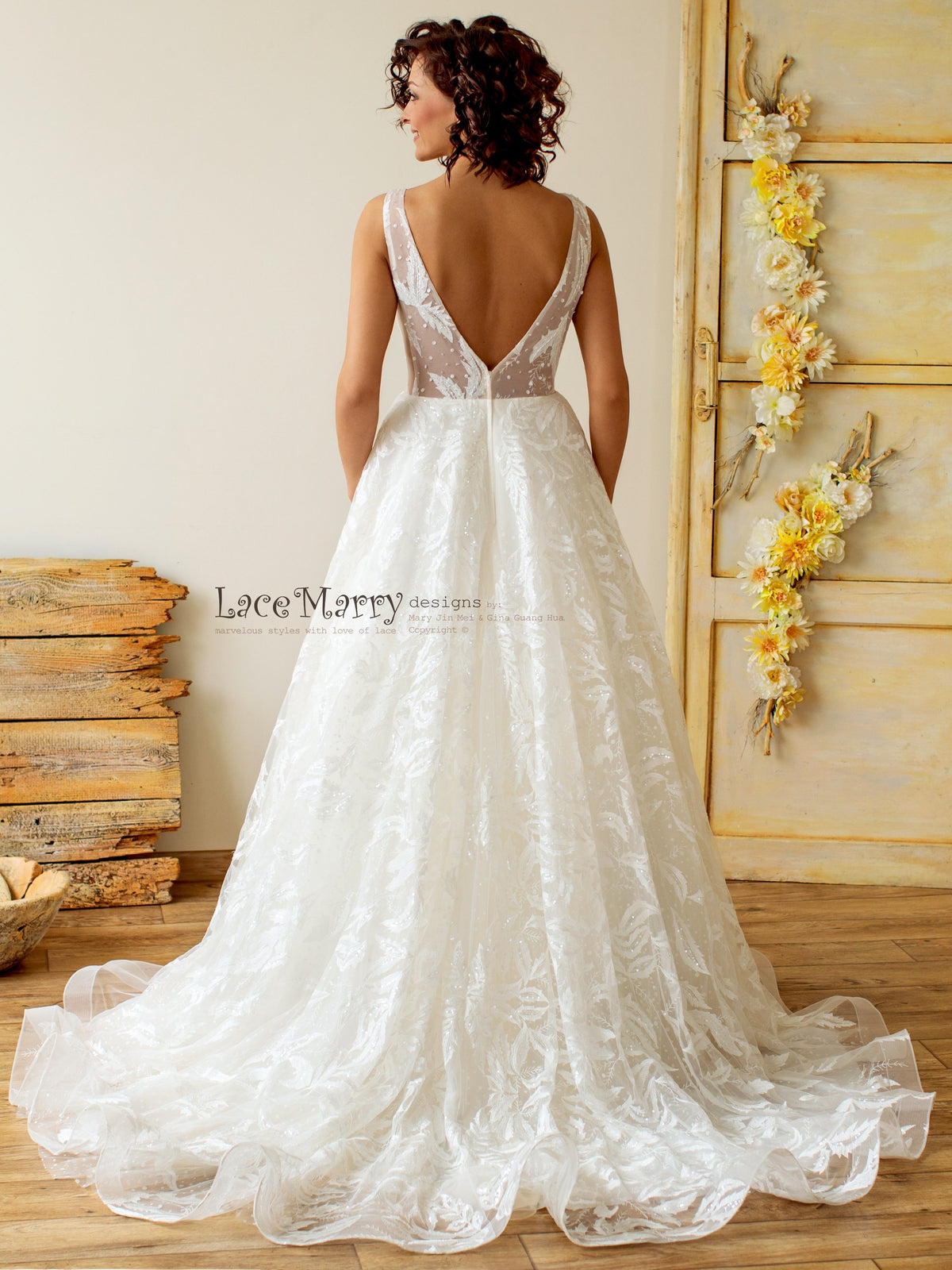 Sparkling Lace Wedding Dress with Train