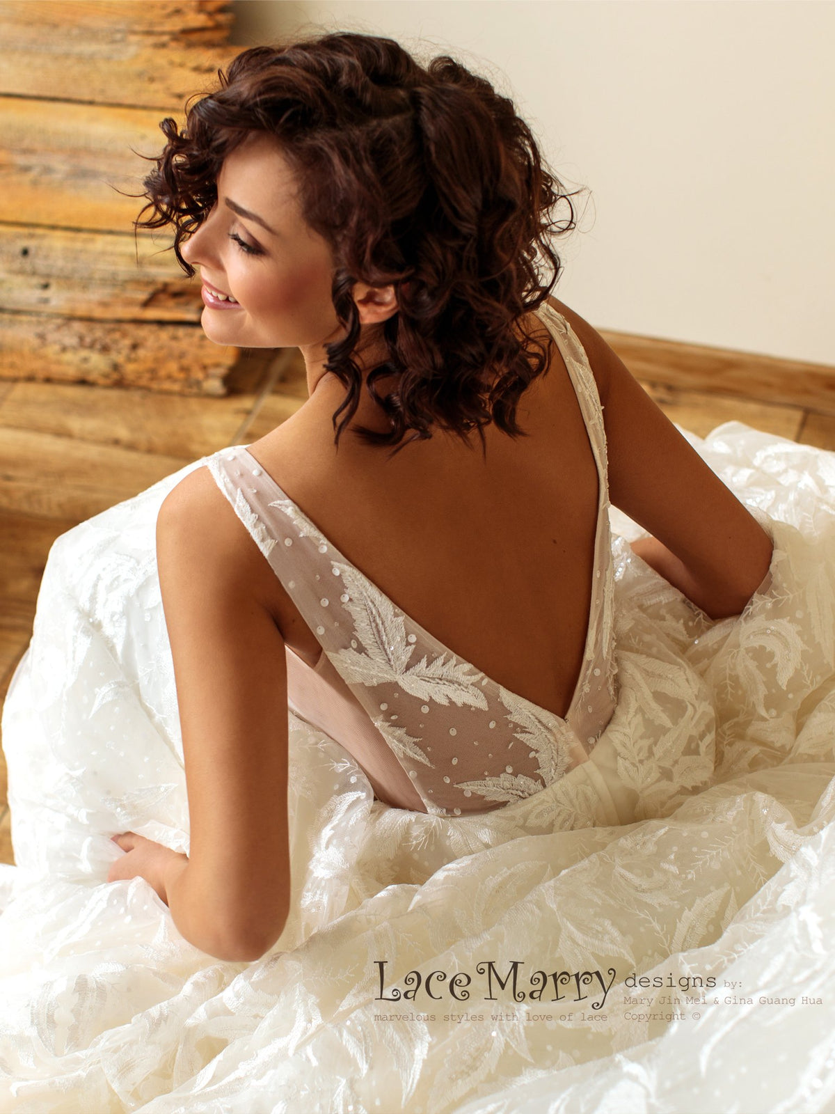 Gorgeous Open Back Wedding Dress with Glitter Lace