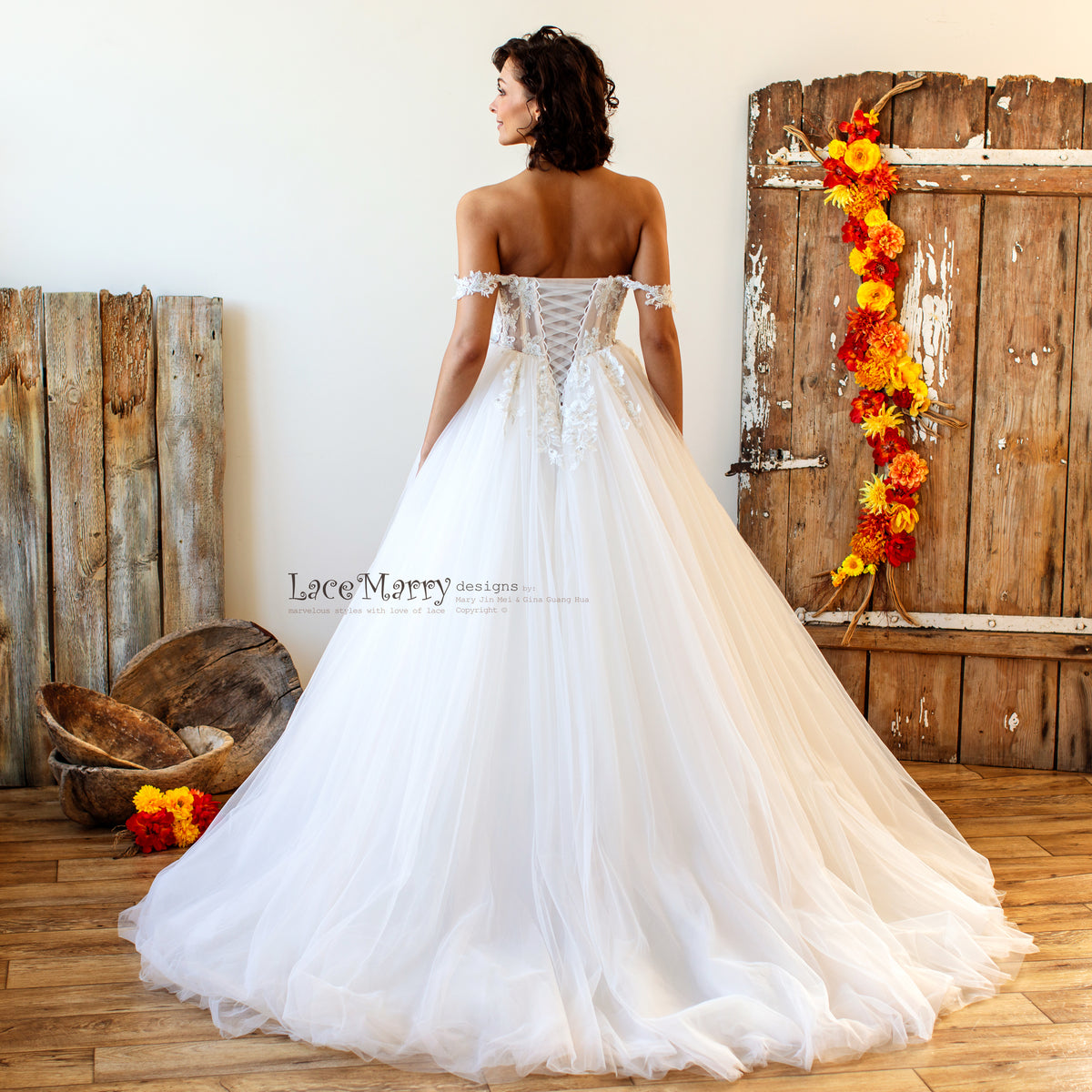 Light Wedding Dress for Beach Wedding