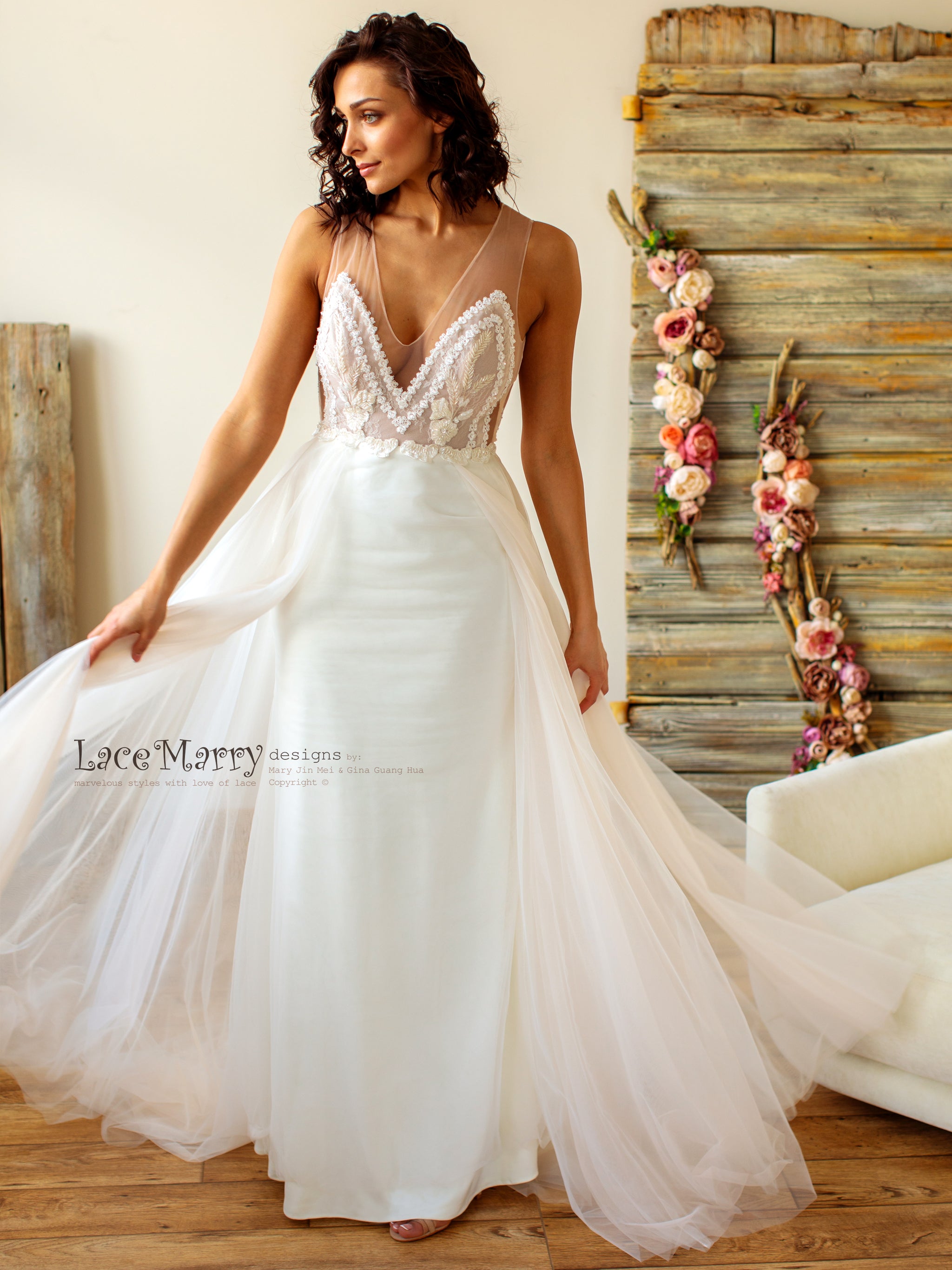 V-Neck Sexy Wedding Dress with Deep Plunge - LaceMarry V-Neck Sexy Wedding Dress with Deep Plunge - LaceMarry