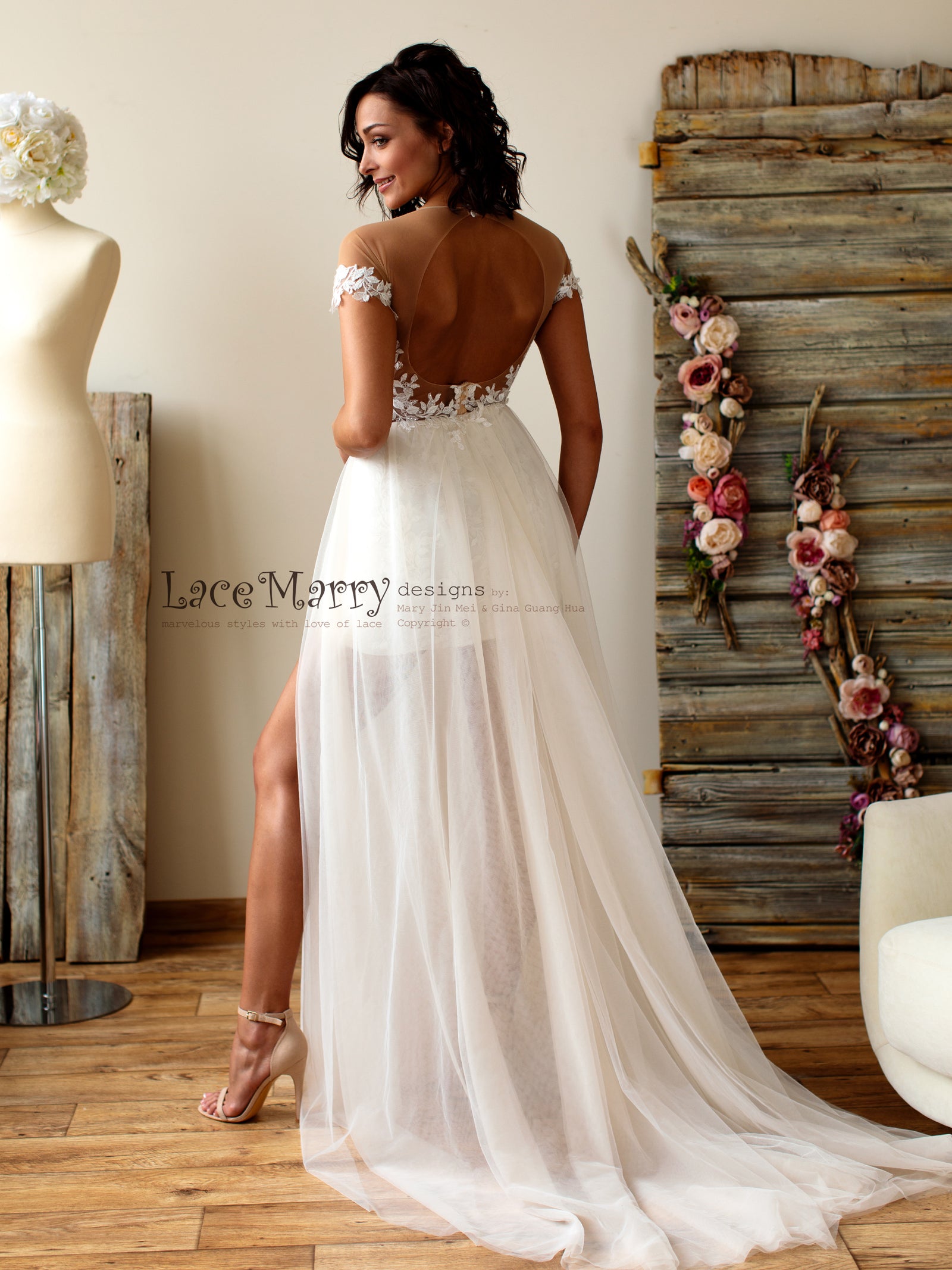 Keyhole Back Summer Wedding Dress