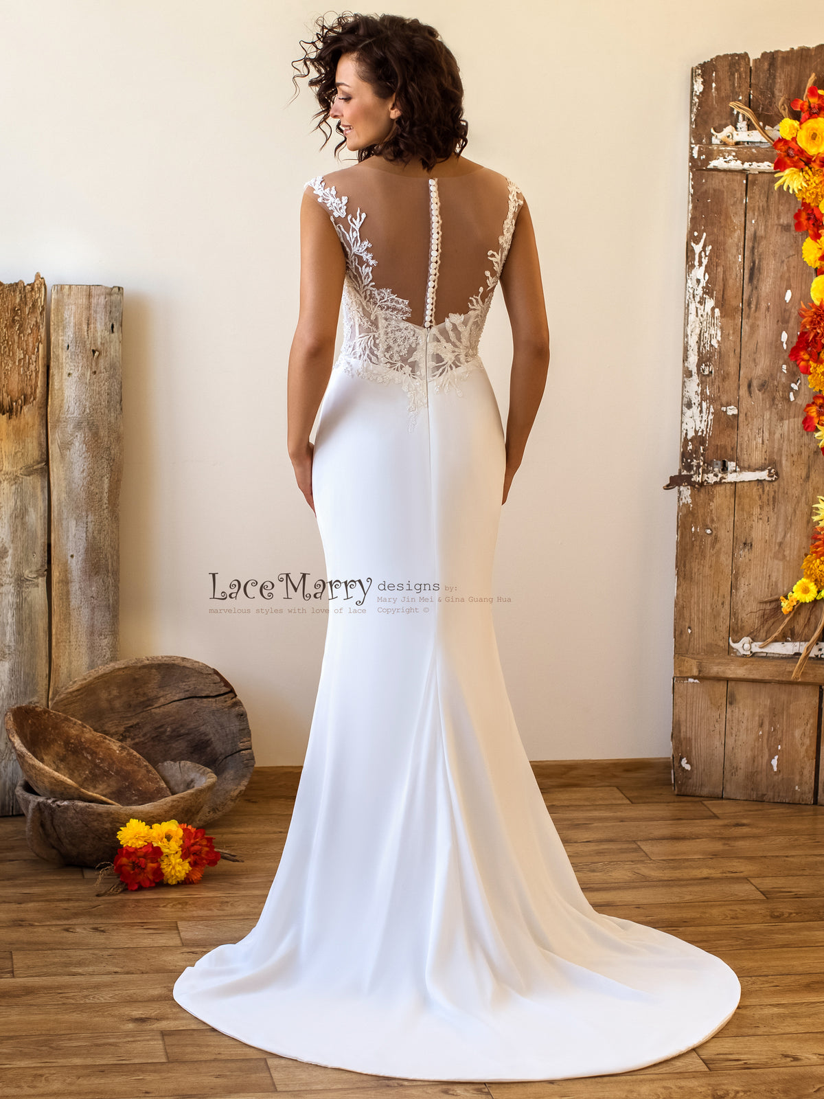 Curvy Wedding Dress with Buttoned Back
