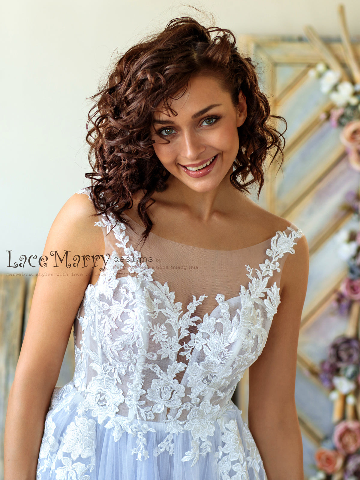 Light Wedding Dress for Your Summer Wedding