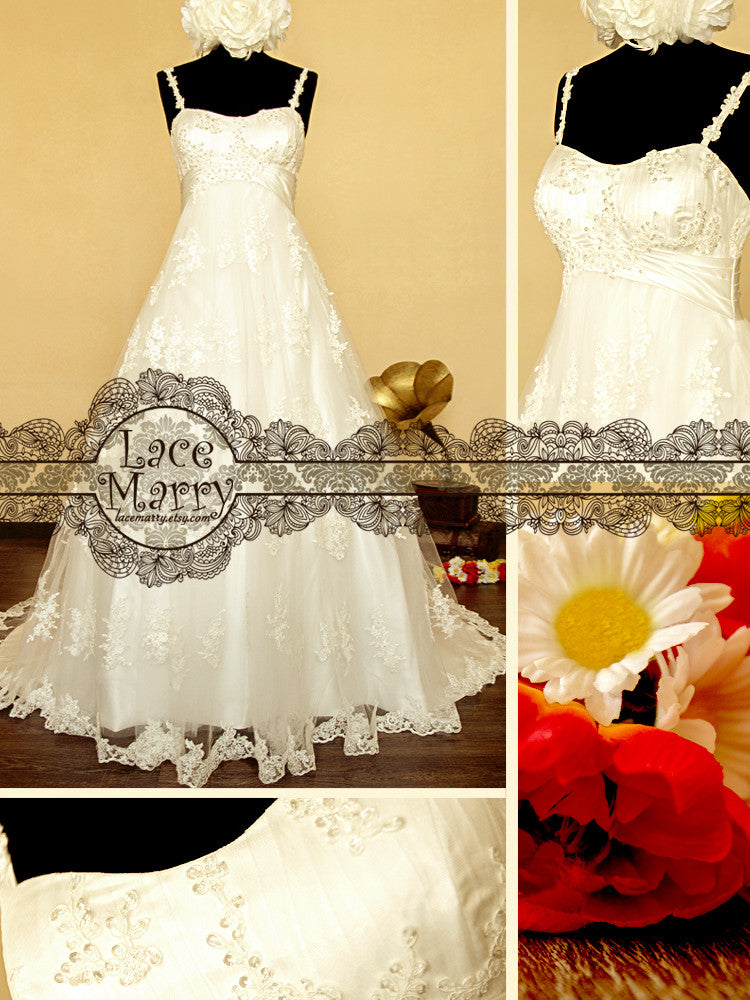 Delicate Flower Appliqu Lace Empire Waist Wedding Dress - LaceMarry Delicate Flower Appliqu Lace Empire Waist Wedding Dress - LaceMarry