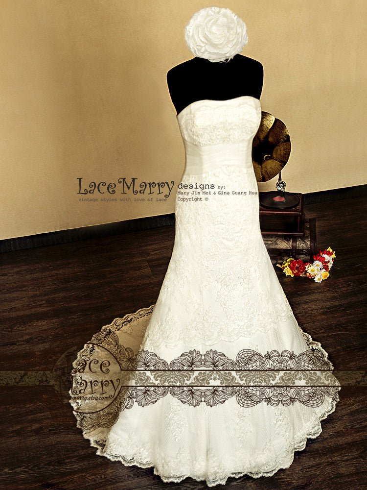 Stunning Strapless Wedding Dress