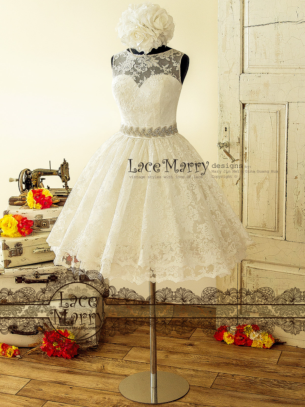 Pin-Up Lace Wedding Dress Inspired by 50's with Puffy A Line Skirt