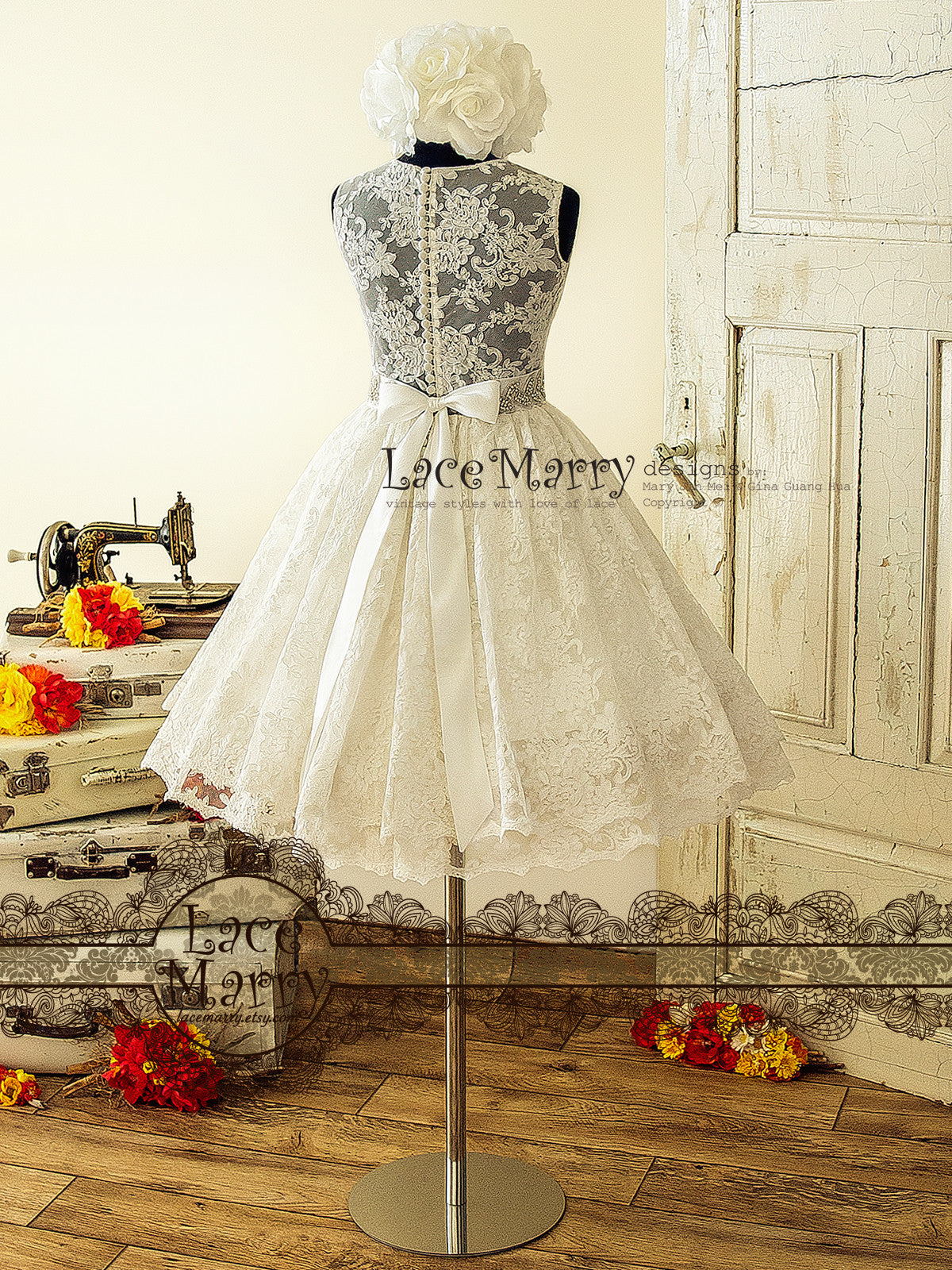 Pin-Up Lace Wedding Dress Inspired by 50's with Puffy A Line Skirt - LaceMarry Pin-Up Lace Wedding Dress Inspired by 50's with Puffy A Line Skirt - LaceMarry