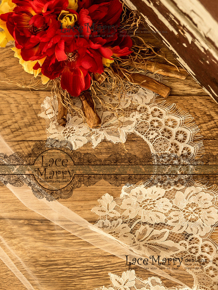 Chantilly Lace Wedding Veil