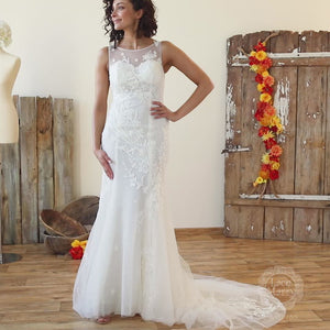 Slim Fit Wedding Dress with Lace