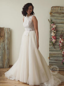 Amazing Tulle Skirt Wedding Dress with Bird Embellishment